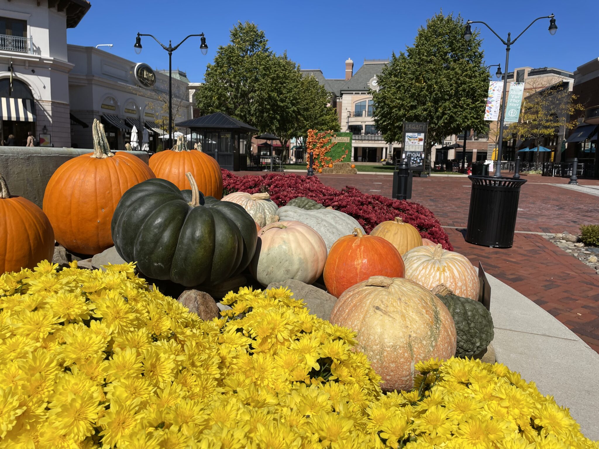 Landscaping at Legacy Village | Legacy Village